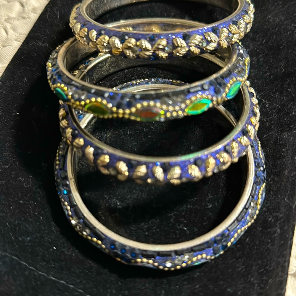 Blue and gold bangle set of 4